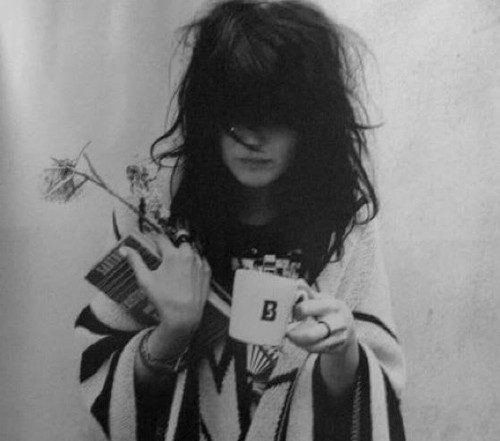 Filed under Music Tags alison mosshart author E